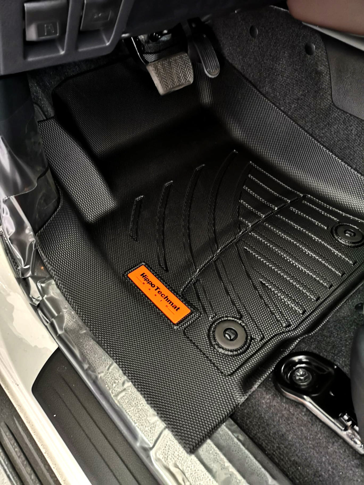 HIPPO TECHMAT BASIC All Weather Protection for Toyota Fortuner / Innova 2016-Up