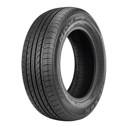 Nexen N'Priz AH8 215/50 R18 92H