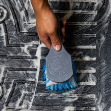 Load image into Gallery viewer, Chemical Guys Blue Stiffy Brush for Tires
