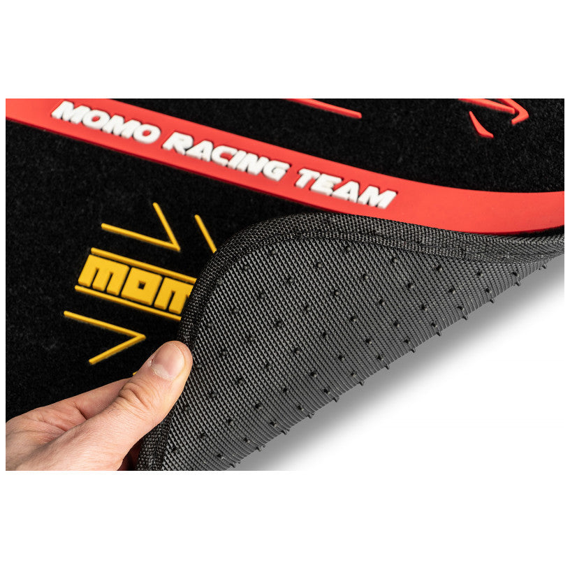 MOMO Universal Car Floor Mat Arrow Black/White