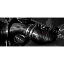 Load image into Gallery viewer, Eventuri Carbon Fiber Turbo Inlets for BMW F9X M5/M8
