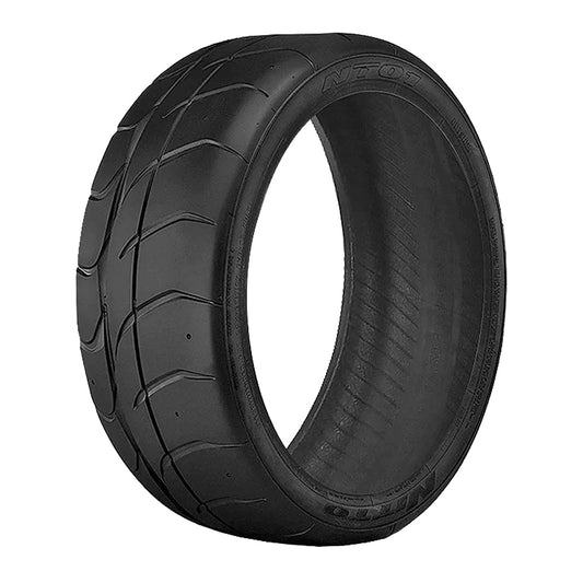 Nitto Tire NT01 305/30 R19 102W