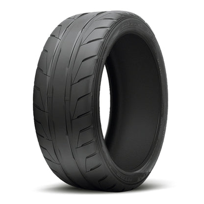 Nitto Tire NT05 245/35 R19 91W